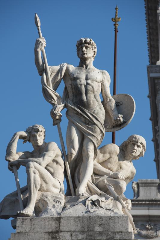 The sculptural groups on the first balustrade | Vittoriano